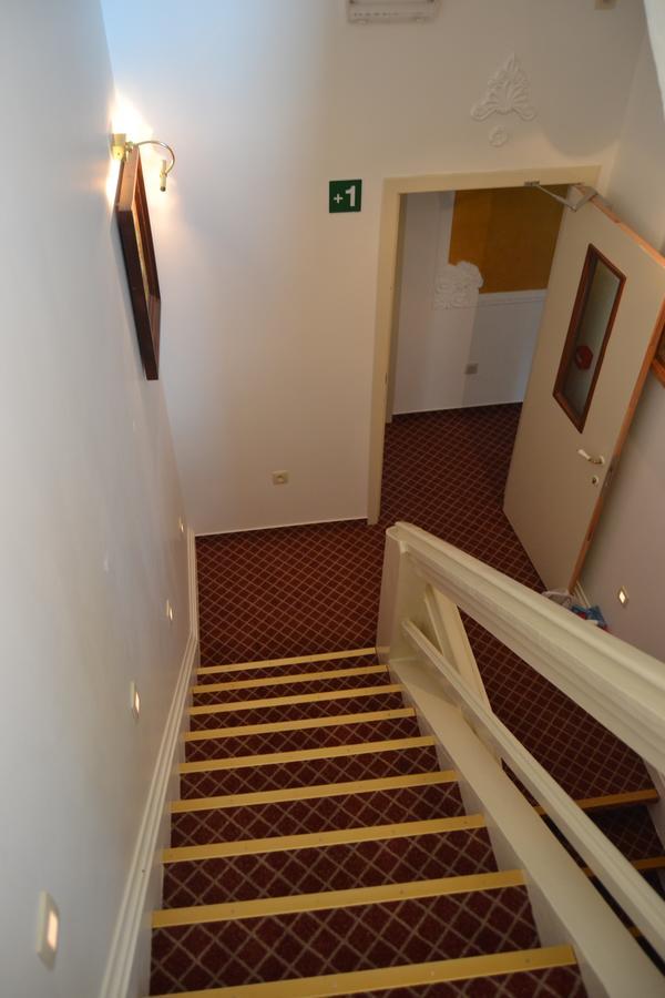 Hotel The Lord Ghent Exterior photo